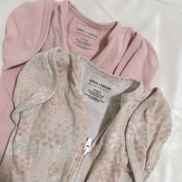 aden + anais essentials flower easy swaddle snugs, 0-3 months - Picture 2 of 3